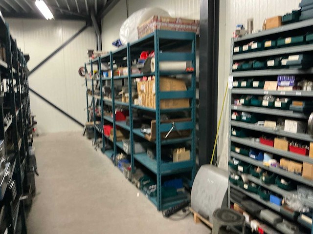 Magazijnstelling (21 secties) - afbeelding 4 van  7