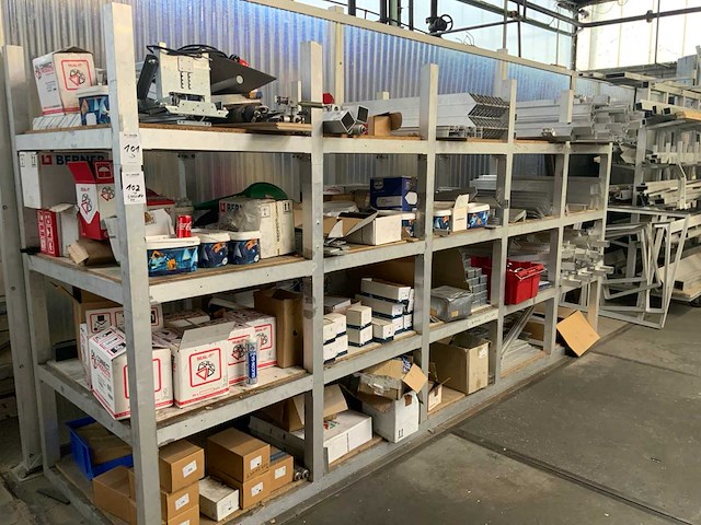 Magazijnstelling (2x) en diversen - afbeelding 3 van  4