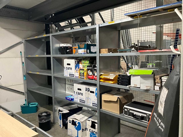 Magazijnstelling ( 3 secties ) - afbeelding 1 van  5