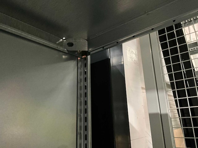 Magazijnstelling ( 3 secties ) - afbeelding 2 van  5