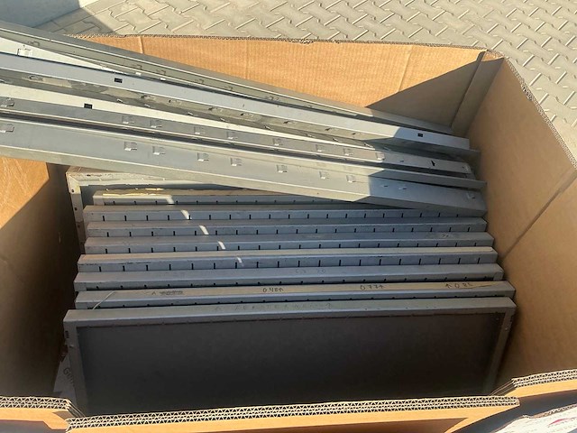 Magazijnstelling 3 secties - afbeelding 3 van  3