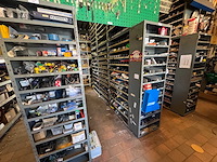 Magazijnstelling 41 meter / 30cm diep + legbordstelling 5,7 meter / 80cm diep - afbeelding 1 van  16