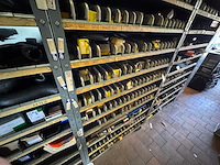 Magazijnstelling 41 meter / 30cm diep + legbordstelling 5,7 meter / 80cm diep - afbeelding 11 van  16