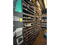 Magazijnstelling 41 meter / 30cm diep + legbordstelling 5,7 meter / 80cm diep - afbeelding 16 van  16