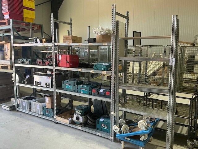 Magazijnstelling 5 secties - afbeelding 1 van  9