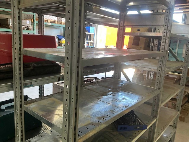 Magazijnstelling 5 secties - afbeelding 7 van  9