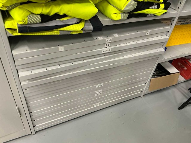Magazijnstelling (8 secties) - afbeelding 4 van  7