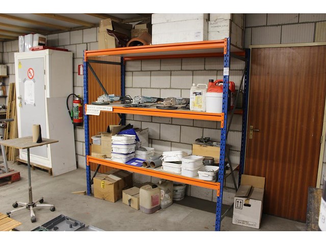 Magazijnstelling bestaande uit 2 staanders met hoogte 200 cm, 6 liggers met lengte 203 cm en 3 legborden. l... - afbeelding 1 van  2