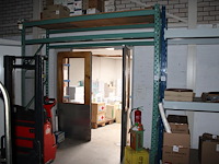 Magazijnstelling bestaande uit 5 staanders met afmeting 87 x 270 cm, 8 liggers met lengte 270 cm, 4 liggers... - afbeelding 1 van  3
