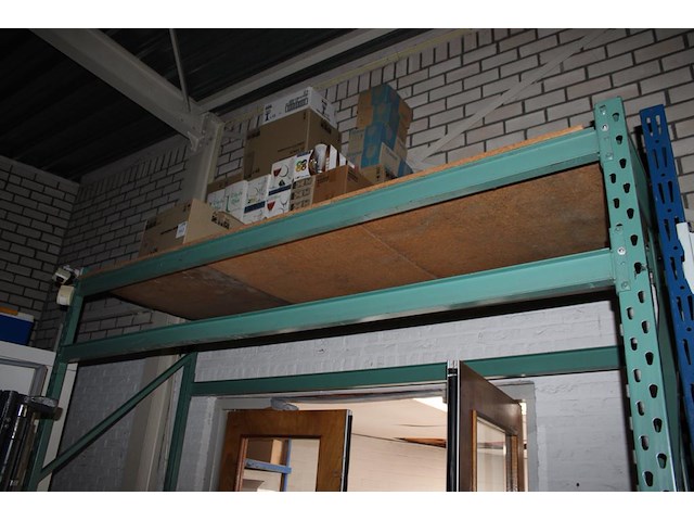 Magazijnstelling bestaande uit 5 staanders met afmeting 87 x 270 cm, 8 liggers met lengte 270 cm, 4 liggers... - afbeelding 3 van  3