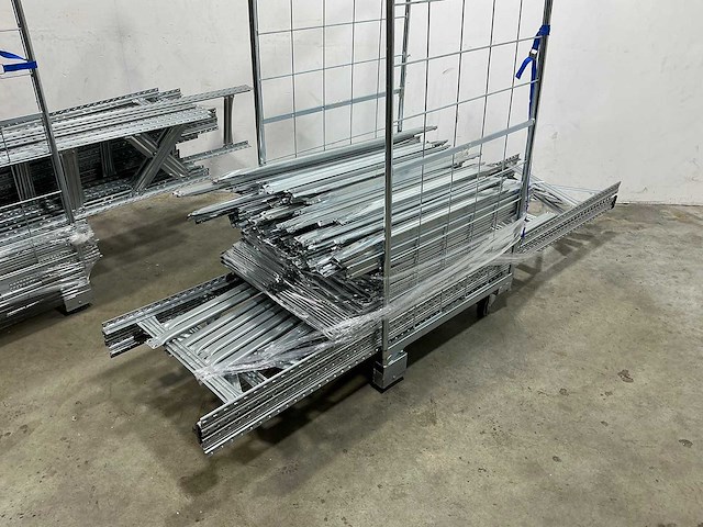 Magazijnstelling circa 10 meter - afbeelding 3 van  7