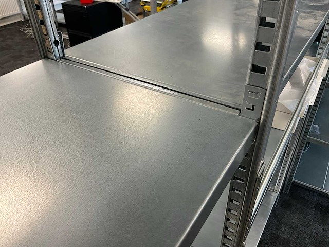 Magazijnstelling circa 14 mtr - afbeelding 2 van  4