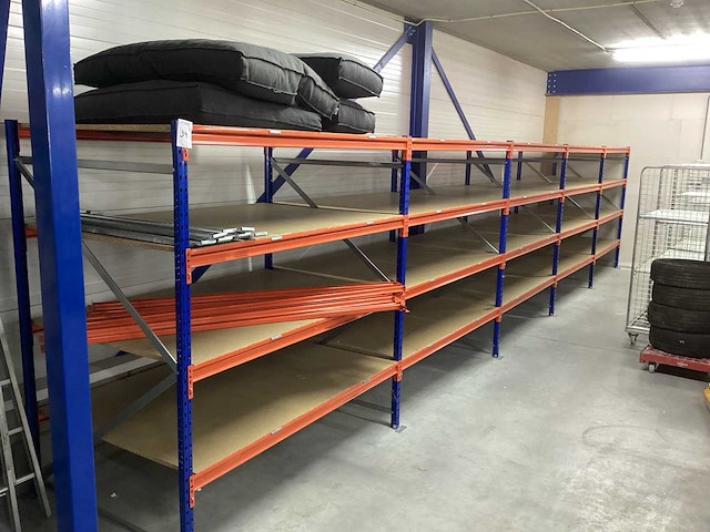 Magazijnstelling / legbordstelling incl. inhoud - afbeelding 1 van  6