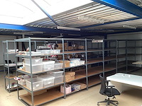 Magazijnstelling / legbordstelling - afbeelding 1 van  4