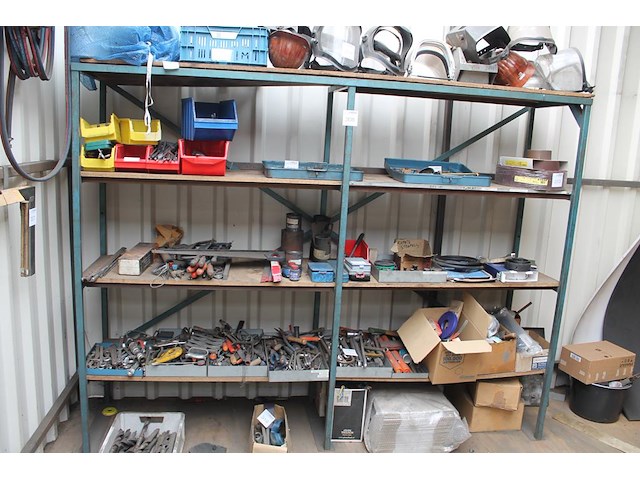 Magazijnstelling met afmeting 250 x 56 x 190 cm. let op: exclusief inhoud, ophalen na 13.00u en stelling st... - afbeelding 1 van  2