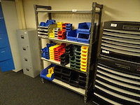 Magazijnstelling met bakken - afbeelding 1 van  3