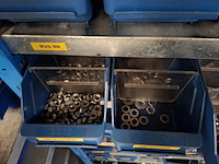 Magazijnstelling met bevestigingsmateriaal - afbeelding 4 van  36