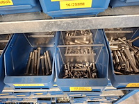 Magazijnstelling met bevestigingsmateriaal - afbeelding 6 van  36