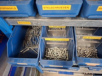 Magazijnstelling met bevestigingsmateriaal - afbeelding 17 van  36