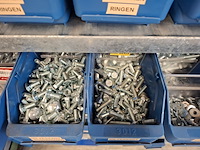 Magazijnstelling met bevestigingsmateriaal - afbeelding 21 van  36