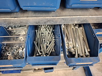 Magazijnstelling met bevestigingsmateriaal - afbeelding 22 van  36