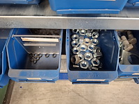 Magazijnstelling met bevestigingsmateriaal - afbeelding 27 van  36