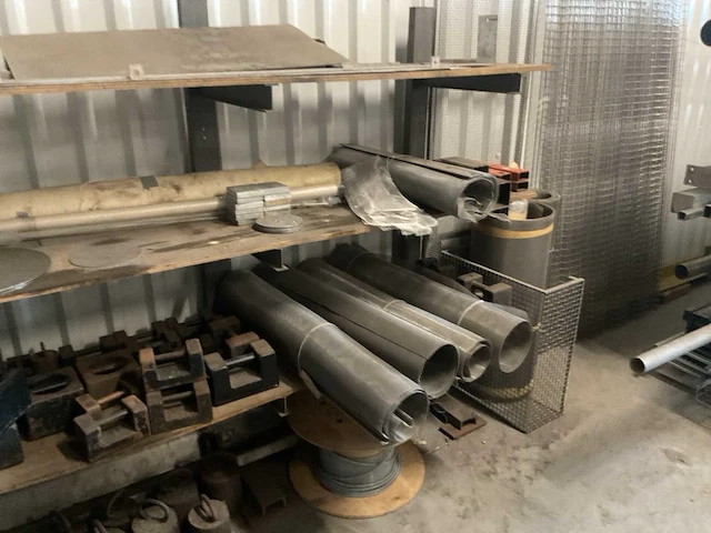 Magazijnstelling met diverse metalen - afbeelding 1 van  5