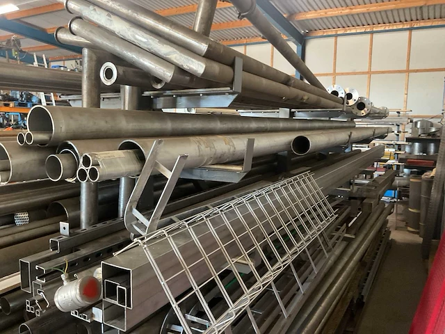 Magazijnstelling met diverse metalen - afbeelding 4 van  8