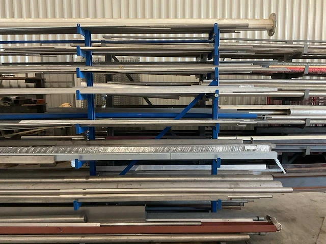 Magazijnstelling met diverse metalen - afbeelding 4 van  8