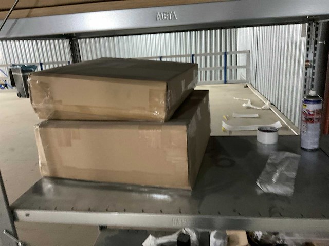 Magazijnstelling met inhoud (4x) - afbeelding 7 van  17