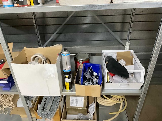 Magazijnstelling met inhoud (4x) - afbeelding 15 van  17