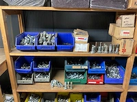 Magazijnstelling met inhoud (4x) - afbeelding 3 van  18