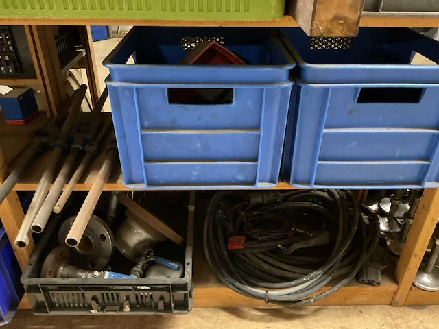 Magazijnstelling met inhoud (6x) - afbeelding 22 van  38