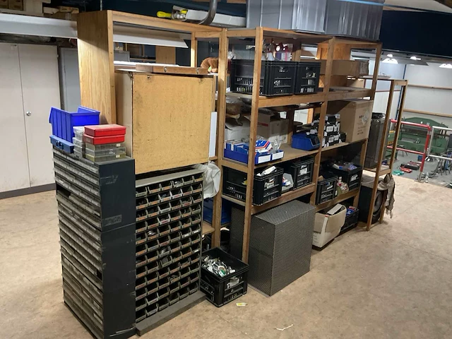 Magazijnstelling met inhoud (6x) - afbeelding 12 van  38