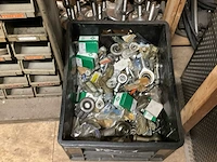 Magazijnstelling met inhoud (6x) - afbeelding 33 van  38