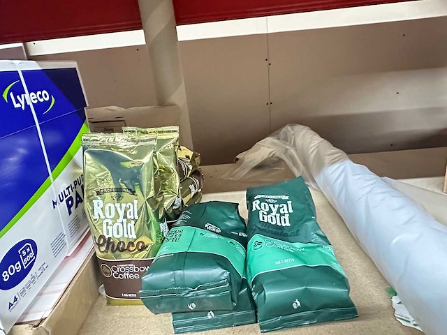 Magazijnstelling met inhoud - afbeelding 5 van  8