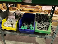 Magazijnstelling met inhoud - afbeelding 6 van  8