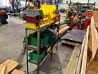 Magazijnstelling met inhoud - afbeelding 8 van  8