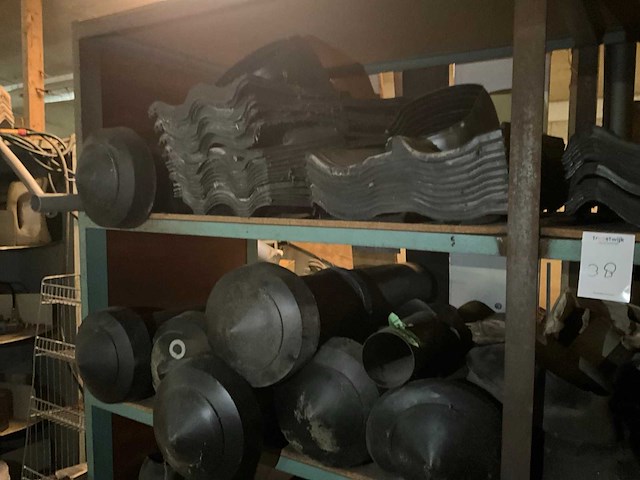 Magazijnstelling met inhoud - afbeelding 5 van  5