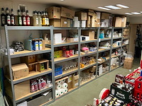 Magazijnstelling, met inhoud. - afbeelding 5 van  12