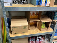 Magazijnstelling, met inhoud. - afbeelding 7 van  12