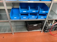 Magazijnstelling met inhoud - afbeelding 6 van  17