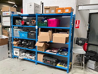 Magazijnstelling met inhoud - afbeelding 1 van  8