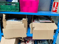 Magazijnstelling met inhoud - afbeelding 8 van  8