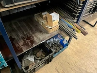 Magazijnstelling met inhoud - afbeelding 7 van  26