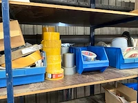 Magazijnstelling met inhoud - afbeelding 15 van  26