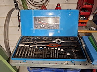 Magazijnstelling met inhoud - afbeelding 18 van  20