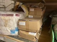 Magazijnstelling met inhoud - afbeelding 6 van  11