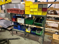 Magazijnstelling met inhoud - afbeelding 1 van  8