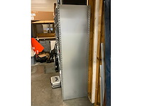 Magazijnstelling met kabels - afbeelding 12 van  24